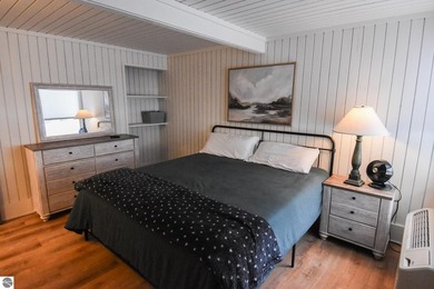 Beautifully updated 3BR/2BA condo sold fully furnished on  in Michigan - for sale on GolfHomes.com, golf home, golf lot