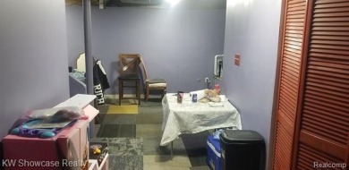 Great Starter Home or Attention Investors, Immediate Potential on The Links At Crystal Lake in Michigan - for sale on GolfHomes.com, golf home, golf lot