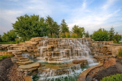 The Woodland II reverse 1.5 story plan offers 5 bedrooms, 3 full on Heritage Park Golf Course in Kansas - for sale on GolfHomes.com, golf home, golf lot