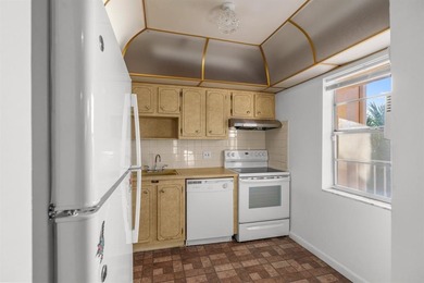 HANDYMAN SPECIAL!!! Golf and water view unit** Association on Oriole Golf and Tennis Club in Florida - for sale on GolfHomes.com, golf home, golf lot