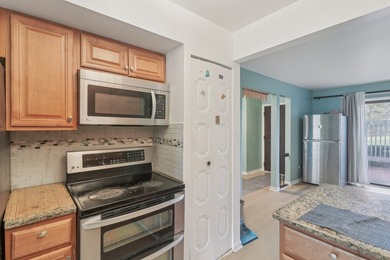 Located in the desirable Colony Country community and set along on Old Orchard Country Club in Illinois - for sale on GolfHomes.com, golf home, golf lot