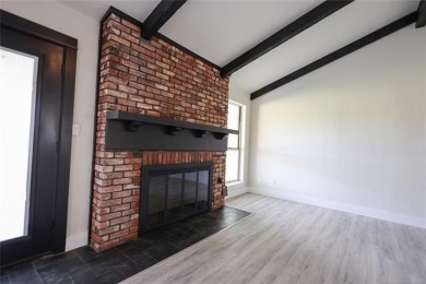Golf Lover's Dream!
This 3-bedroom, 2-bath home with a 2-car on  in Oklahoma - for sale on GolfHomes.com, golf home, golf lot