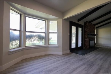 Golf Lover's Dream!
This 3-bedroom, 2-bath home with a 2-car on  in Oklahoma - for sale on GolfHomes.com, golf home, golf lot