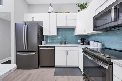 ***NEW: Seller is offering a $5,000 Closing Cost Credit***Live on Bird Bay Executive Golf Club in Florida - for sale on GolfHomes.com, golf home, golf lot