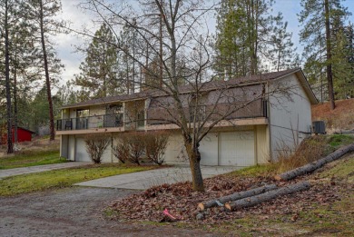 2414 E. Casper Dr. is an Occupied Duplex built in 1976 with a on  in Washington - for sale on GolfHomes.com, golf home, golf lot