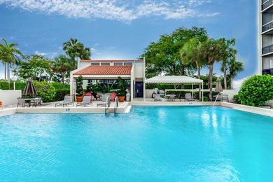 Beautifully updated top floor 2 bedrooms 2 baths unit with on The President Country Club in Florida - for sale on GolfHomes.com, golf home, golf lot