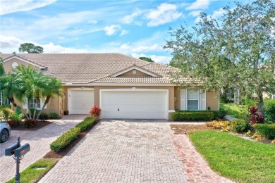A BUYER'S TREAT!   HUGE PRICE REDUCTION TO $375,000.  
RARE on Eagle Marsh Golf Club in Florida - for sale on GolfHomes.com, golf home, golf lot