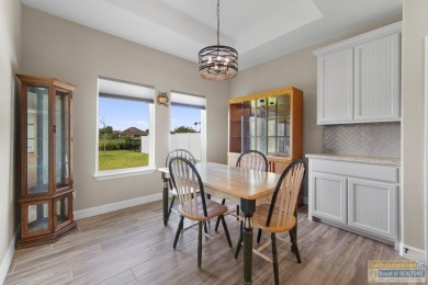 115 Torrey Pines - Beautiful 3BD/2BA open-concept home with lake on South Padre Island Golf Club in Texas - for sale on GolfHomes.com, golf home, golf lot