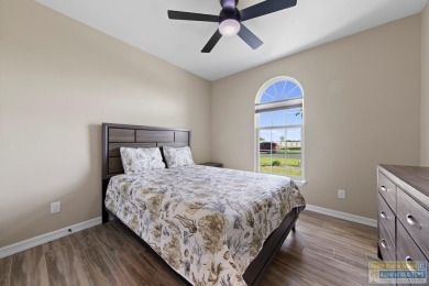 115 Torrey Pines - Beautiful 3BD/2BA open-concept home with lake on South Padre Island Golf Club in Texas - for sale on GolfHomes.com, golf home, golf lot