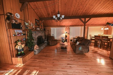 Priced To Sell!Lake Wallenpaupack 3bedroom 2.5 Bath Farmhouse on Paupack Hills Golf and Country Club in Pennsylvania - for sale on GolfHomes.com, golf home, golf lot