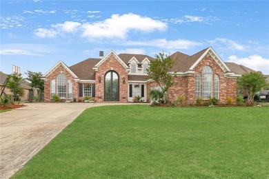 This seller's transfer, is your buyers gain!! Experience the on Oak Harbor Golf Club in Louisiana - for sale on GolfHomes.com, golf home, golf lot
