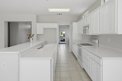 Discover this beautiful Cayman model offering a highly desirable on Mountain Vista Golf Course At Sun City Palm Desert in California - for sale on GolfHomes.com, golf home, golf lot