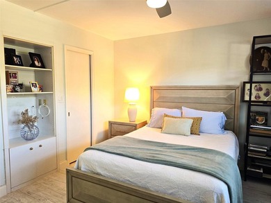 2/2 LUXURY MODEL IN PRESTIGIOUS ARUBA VILLAGE! BLDG HAS NO on Wynmoor Golf Course in Florida - for sale on GolfHomes.com, golf home, golf lot