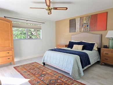 2/2 LUXURY MODEL IN PRESTIGIOUS ARUBA VILLAGE! BLDG HAS NO on Wynmoor Golf Course in Florida - for sale on GolfHomes.com, golf home, golf lot