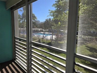 2/2  LUXURY MODEL IN PRESTIGIOUS ARUBA VILLAGE! BLDG HAS NO on Wynmoor Golf Course in Florida - for sale on GolfHomes.com, golf home, golf lot