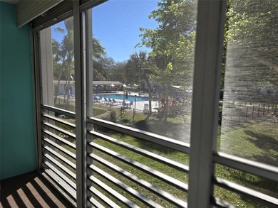 2/2 LUXURY MODEL IN PRESTIGIOUS ARUBA VILLAGE! BLDG HAS NO on Wynmoor Golf Course in Florida - for sale on GolfHomes.com, golf home, golf lot