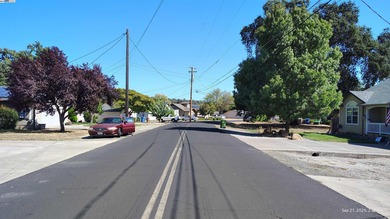 REO.  Property at 18745 Spyglass Road is a 3 bedroom, 2 bath on Hidden Valley Lake Golf and Country Club in California - for sale on GolfHomes.com, golf home, golf lot