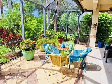 Your chance to live in one of the only small beach towns left in on Hobe Sound Golf Club in Florida - for sale on GolfHomes.com, golf home, golf lot