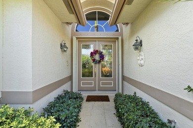 Enjoy the golf club community lifestyle in this beautifully on Hobe Sound Golf Club in Florida - for sale on GolfHomes.com, golf home, golf lot