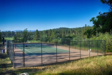 What's not to love about this golf front, level, wooded lot at on Meadowcreek Golf Resort in Idaho - for sale on GolfHomes.com, golf home, golf lot