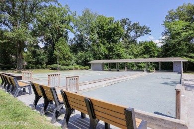 Beautifully updated Clinton model end unit in the desirable on Shadow Lake Village in New Jersey - for sale on GolfHomes.com, golf home, golf lot
