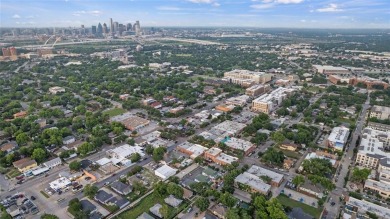 Set On An Expansive 75x150 Lot, This Rare 4-Plex Combines on Stevens Park Golf Course in Texas - for sale on GolfHomes.com, golf home, golf lot