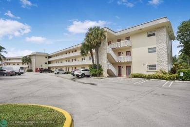 Welcome to your beautifully maintained 1-bedroom, 1-bathroom on Lauderhill Golf Course in Florida - for sale on GolfHomes.com, golf home, golf lot