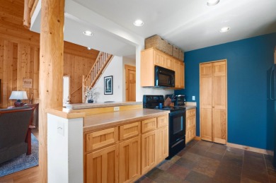 Charming chalet located on the 14th fairway in one of Central on Eagle Crest Golf Resort - Ridge Course in Oregon - for sale on GolfHomes.com, golf home, golf lot