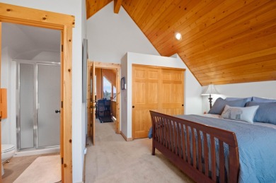 Charming chalet located on the 14th fairway in one of Central on Eagle Crest Golf Resort - Ridge Course in Oregon - for sale on GolfHomes.com, golf home, golf lot