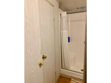 Price reduced, motivated seller. This 2-bedroom, 2-bath mobile on Plantation Golf Club in Florida - for sale on GolfHomes.com, golf home, golf lot