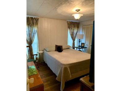 Price reduced, motivated seller. This 2-bedroom, 2-bath mobile on Plantation Golf Club in Florida - for sale on GolfHomes.com, golf home, golf lot