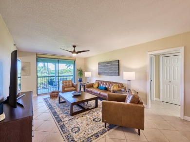 Welcome to this exquisite 2-bed, 2-bath condo in the highly on Fountains Golf and Country Club in Florida - for sale on GolfHomes.com, golf home, golf lot