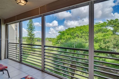 NEW ROOF! WASHER/DRYER in Unit! COMPLETELY FURNISHED 1 Bedroom on Inverrary Country Club in Florida - for sale on GolfHomes.com, golf home, golf lot