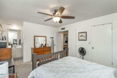 Great 3 bedroom, 2 bathroom, 1,819 square foot home with NEW on Prescott Golf and Country Club in Arizona - for sale on GolfHomes.com, golf home, golf lot