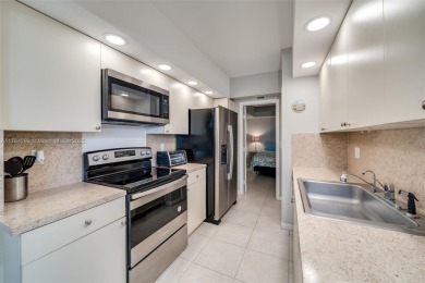 NEW ROOF! WASHER/DRYER in Unit! COMPLETELY FURNISHED 1 Bedroom on Inverrary Country Club in Florida - for sale on GolfHomes.com, golf home, golf lot