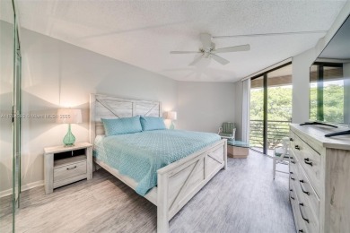 NEW ROOF! WASHER/DRYER in Unit! COMPLETELY FURNISHED 1 Bedroom on Inverrary Country Club in Florida - for sale on GolfHomes.com, golf home, golf lot