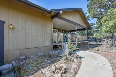 Welcome to this warm and inviting 3-bedroom, 2-bathroom home on Lake Shastina Golf Course in California - for sale on GolfHomes.com, golf home, golf lot