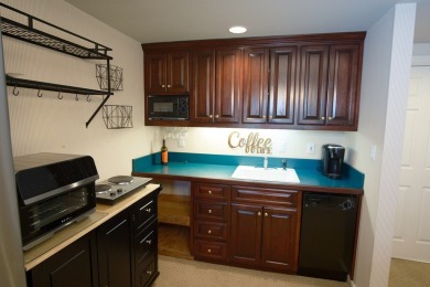 Furnished Ground-Floor Condo in MeadowCreek! This charming on Meadowcreek Golf Resort in Idaho - for sale on GolfHomes.com, golf home, golf lot