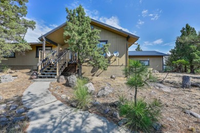 Welcome to this warm and inviting 3-bedroom, 2-bathroom home on Lake Shastina Golf Course in California - for sale on GolfHomes.com, golf home, golf lot