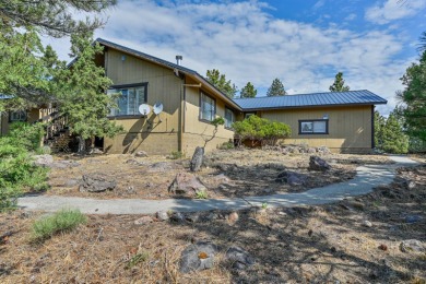 Welcome to this warm and inviting 3-bedroom, 2-bathroom home on Lake Shastina Golf Course in California - for sale on GolfHomes.com, golf home, golf lot