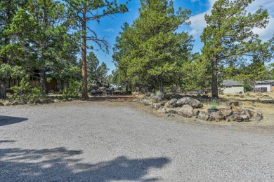 Welcome to this warm and inviting 3-bedroom, 2-bathroom home on Lake Shastina Golf Course in California - for sale on GolfHomes.com, golf home, golf lot