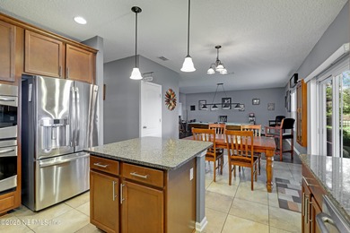 **WATERFRONT**GOLF COMMUNITY**UPDATED** Welcome to this HUGE 2 on Magnolia Point Golf and Country Club in Florida - for sale on GolfHomes.com, golf home, golf lot