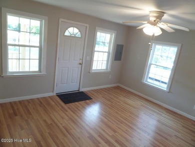 Charming Starter Home or Cozy Getaway! Welcome to this on Minnesott Golf and Country Club in North Carolina - for sale on GolfHomes.com, golf home, golf lot