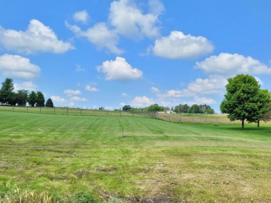 Quiet and peaceful location on the south edge of Waterloo with on South Hills Golf Course in Iowa - for sale on GolfHomes.com, golf home, golf lot