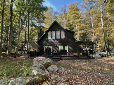 Welcome to this move in ready, adorable cabin in The Hideout! on The Hideout Golf in Pennsylvania - for sale on GolfHomes.com, golf home, golf lot