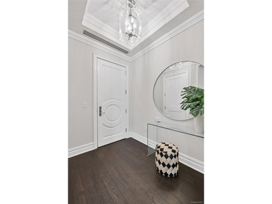 RITZ-CARLTON RESIDENCE: Sensational 3 bedroom, 3.5 bath corner on North Hills Country Club in New York - for sale on GolfHomes.com, golf home, golf lot