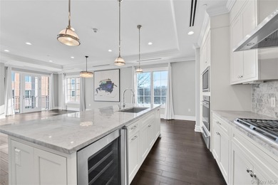 RITZ-CARLTON RESIDENCE: Sensational 3 bedroom, 3.5 bath corner on North Hills Country Club in New York - for sale on GolfHomes.com, golf home, golf lot