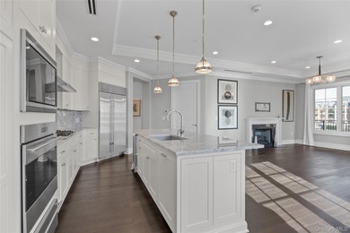 RITZ-CARLTON RESIDENCE: Sensational 3 bedroom, 3.5 bath corner on North Hills Country Club in New York - for sale on GolfHomes.com, golf home, golf lot