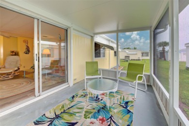 REDUCED!! MAINTENANCE-FREE AND MOVE-IN READY! Welcome to VENICE on Pelican Pointe Golf and Country Club in Florida - for sale on GolfHomes.com, golf home, golf lot