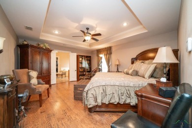 Nestled in quiet cul-de-sac in Fairway Oaks Subdivision with on The Challenge at Oak Forest in Texas - for sale on GolfHomes.com, golf home, golf lot